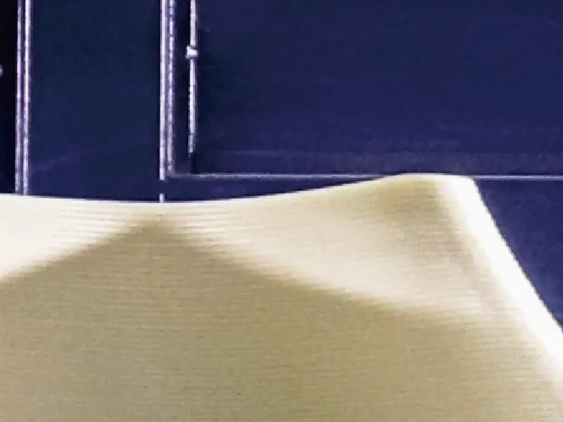 Large curved component